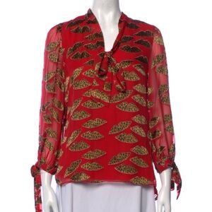 NWOT Alice Olivia silk blend red Printed Women's Top blouse shirt Sz XS, S, 2, 4